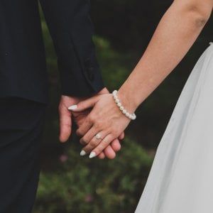 Matrimoni sempre più cari: almeno 37 mila euro per le nozze