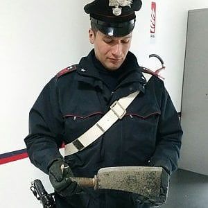 Torino, minaccia la moglie con una mannaia: detenuto ai domiciliari arrestato dai carabinieri