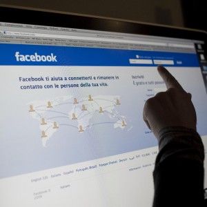 Facebook, arriva la pubblicit&agrave; video e un nuovo "like" per finanziare il no profit