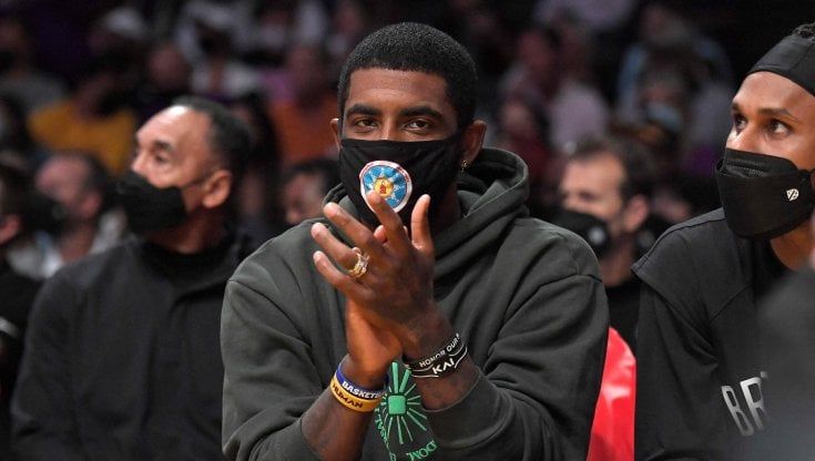 Nba, Irving non cambia idea: "Conosco le conseguenze, ma non mi vaccino"