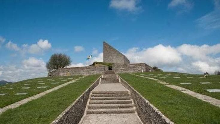 Futa, stop al teatro dentro il cimitero tedesco. Appello della Regione all’ambasciata di Germania