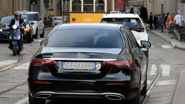 Gli Ncc scrivono al Comune: “Vogliamo 1.500 licenze in più per le auto a noleggio con conducente”