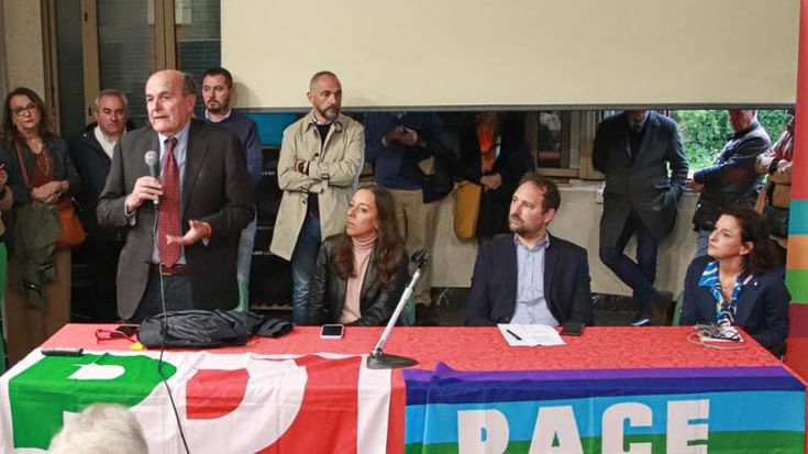 Bersani e l’ipotesi di accordo Pd-M5S a Firenze: “Contro questa destra dobbiamo unire le forze”