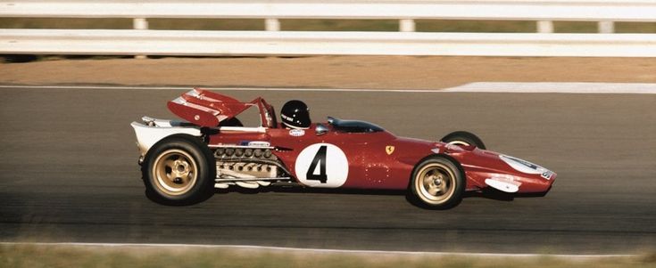 Ferrari, tutta la storia del marchio in podcast