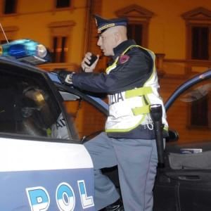 Torino, partorisce per strada aiutata dalla polizia