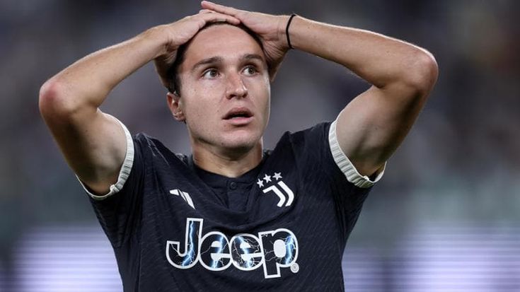 Juve verso il derby: Vlahovic fuori, scatta l’allarme Chiesa
