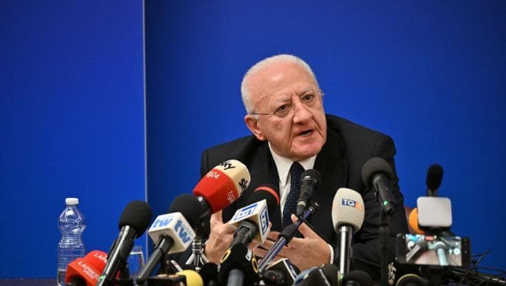 De Luca “principe” di Salerno alla sfida del turismo: “Saremo la Montecarlo d’Italia”