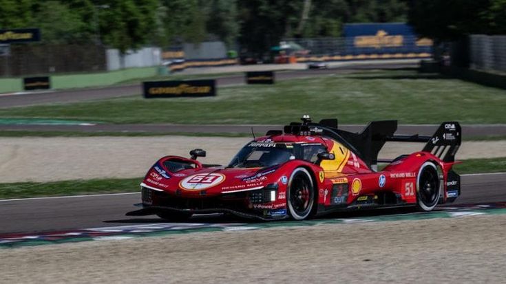 Sei Ore di Imola: Ferrari in pole nella prima tappa del mondiale