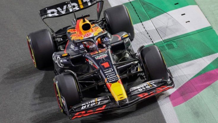 F1, Gp Arabia Saudita prove libere proprietà di Verstappen. Sainz nono, Leclerc decimo