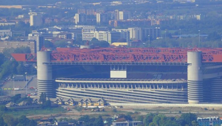 Stadio San Siro, tra Sgarbi e Salvini che discutono arriva lo stop di Sala: "Basta polemiche, serve una risposta se c'è o meno un vincolo"