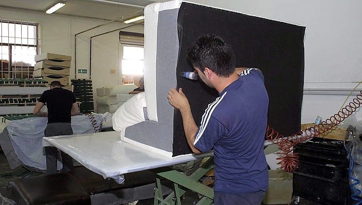 Puglia e Basilicata, Gruppo Natuzzi in difficoltà: a rischio 550 lavoratori in Cig. "Accordi da rivedere"