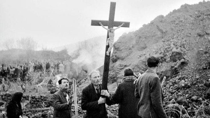 Dacia Maraini: “Così mio padre fotografò l’Etna”