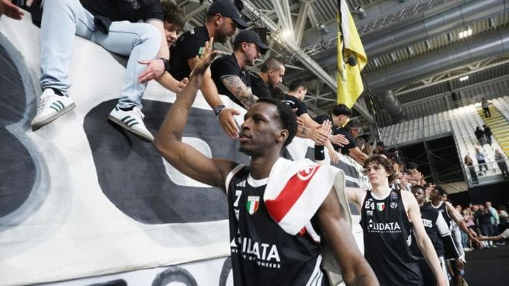 La Virtus ci riprova: contro Trento nell’ultima sfida in casa