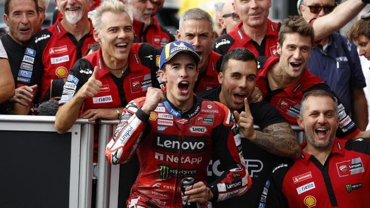 Marc Marquez stravince in Giappone, ora è a -2 dal leader Martin. Bezzecchi terzo