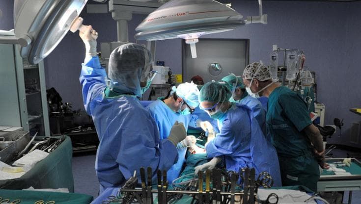 Sanità, protesta in sala operatoria: incontro per evitare lo sciopero