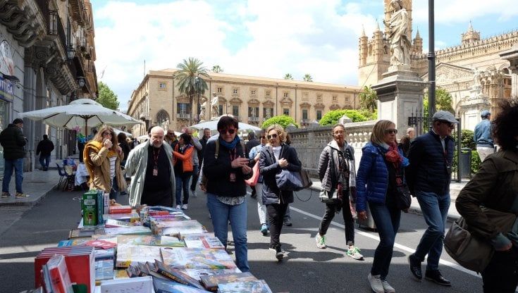 Palermo, Via dei librai si sdoppia: la sesta edizione sul web e in strada