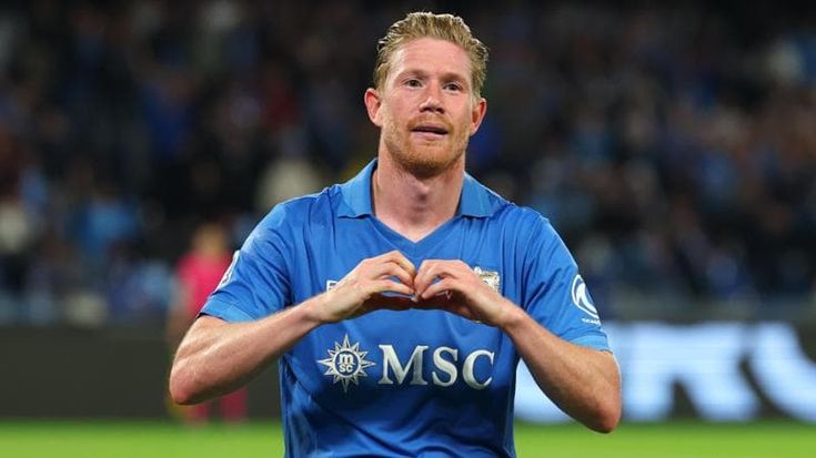 De Bruyne, il siparietto con Hojlund sul dischetto e la doppietta che ha rilanciato il Napoli