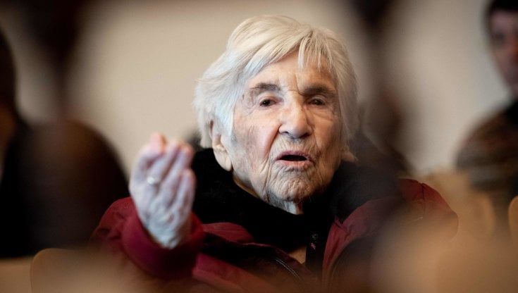 Addio a Esther Bejarano, ultima delle donne dell'orchestra di Auschwitz