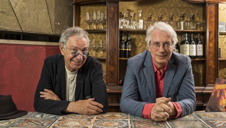 Gli Oliver Onions cantano 'Sandokan' con Claudio Baglioni 