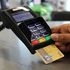 Agli italiani piace il Pos. Pagamenti digitali +18,5%, valgono 400 miliardi. Il piano del governo per tagliare le commissioni 
