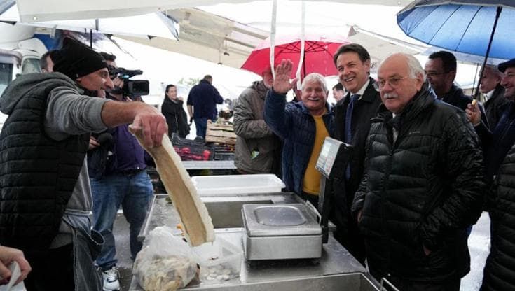 Conte a Casalnuovo: “Condono? La mossa disperata del centrodestra”