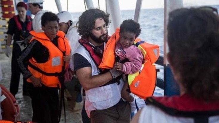 Juan Matias Gil, capo missione della Geo Barents:“Ci chiamavano pull factor, ora l’Italia ci chiede aiuto”