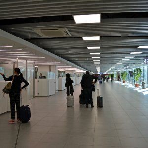 Fiumicino, rogo all'aeroporto: riaperta galleria transiti T3