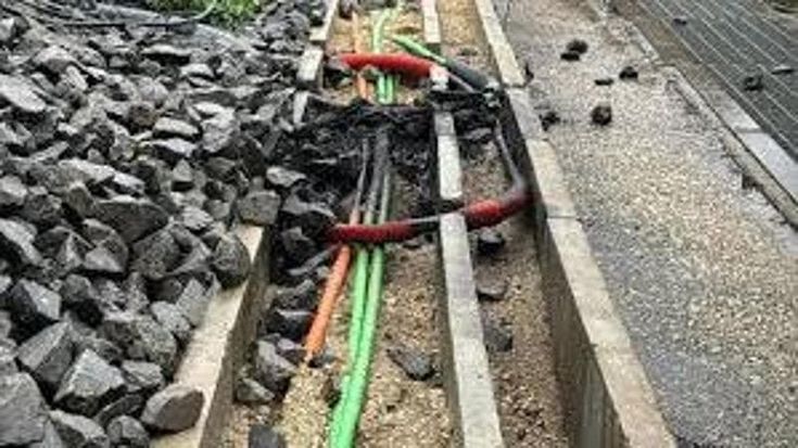 Sabotaggi ai treni, il piano contro gli assalti: pattuglie lungo i binari e antiterrorismo in campo