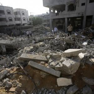 L'accusa di Amnesty a Israele: "Crimini di guerra a Gaza". Tel Aviv: "Falsificano la realtà"