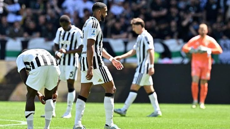 Juve, senza la Champions cambia il mercato: da Bernardo Silva a Vlahovic, cosa succede