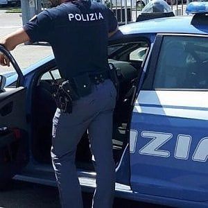 Benevento, crak e cocaina in camera da letto: arrestato pusher