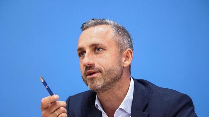 Germania, all’assalto dello Stato: i giudici subito nel mirino dell’Afd. Si teme per i Servizi