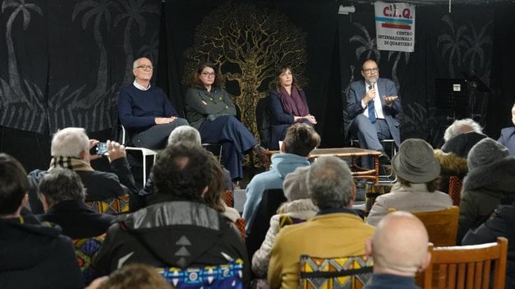 Sicurezza, la rabbia dei cittadini al confronto pubblico: “Scippi e furti, ve ne lavate le mani”. Gabrielli: “Reati in calo, ci vuole tempo per essere efficaci”