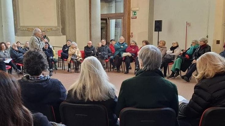 Raccolta firme nell’Oltrarno: “Servono vigili e più autobus”