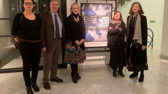 When the Rain Stops Falling: il palcoscenico del Due unisce Australia e Italia