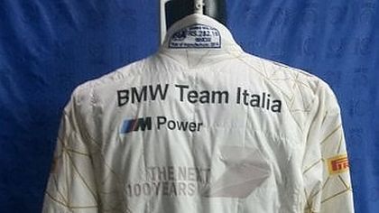 Motori, Zanardi torna in pista su BMW: la tuta realizzata da Sparco
