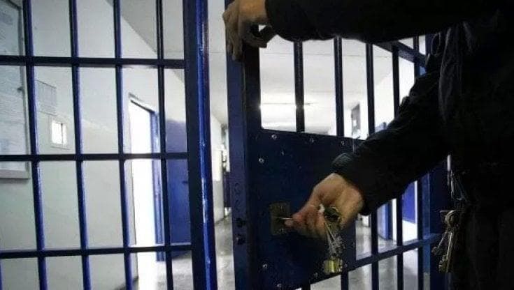 “Solo e terrorizzato, aiutatelo”. La famiglia del ragazzo detenuto a Malta sente il sindaco di Bari