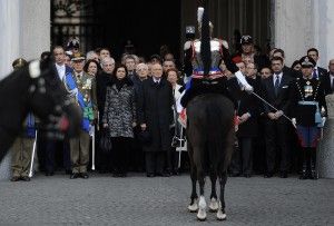 Unit&agrave; d'Italia, festa&nbsp; a piazza Venezia<br />Napolitano, Grasso e Boldrini a celebrazioni