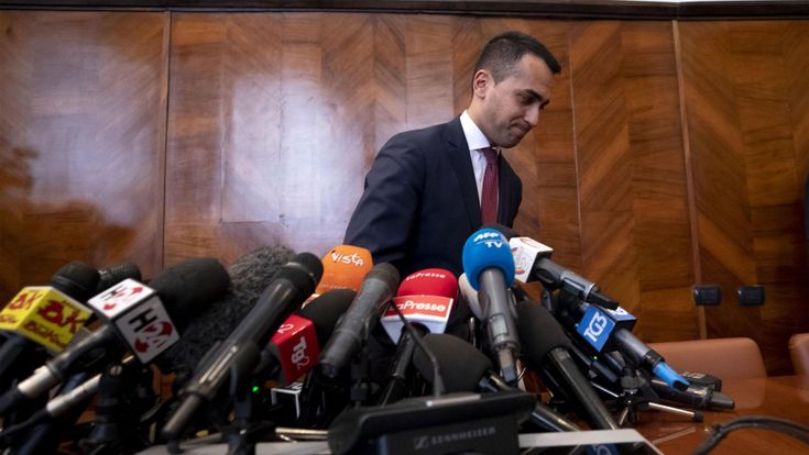 Di Maio in crisi: “Devo lasciare?”. Rischio rottura sul caso Rixi