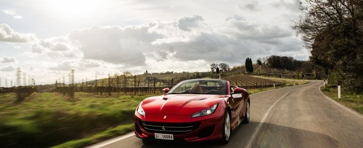 Alla Mille Miglia con la nuova Ferrari Portofino