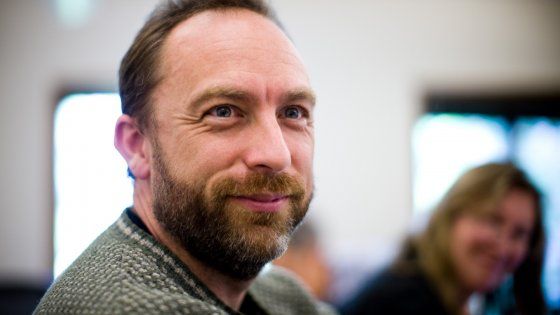 Wikipedia, largo all'intelligenza artificiale. Per salvare la qualità e coinvolgere più utenti