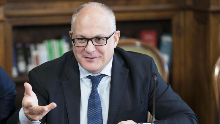 Manovra, ultimi scontri tra il Tesoro e i partiti.  Ministeri, via 3 miliardi