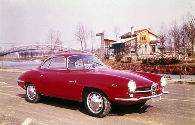 Alfa Romeo show: tutti in fila per "Auto e Moto d'epoca 2015"