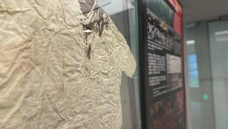 Una camicia sporca di sangue, disegni di bambini e lettere di speranza: nel cuore di Manhattan il museo per ricordare Tienanmen