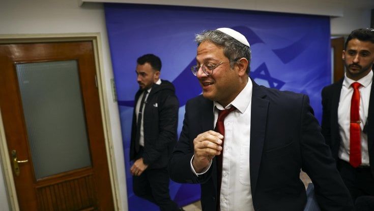 Israele, primo sì del governo alla “guardia nazionale” di Ben Gvir. Che apre al reclutamento degli ultras