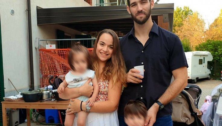 Strage funivia, la zia del bimbo sopravvissuto scrive al fratello morto: "Realizzeremo i sogni che avevate per Eitan"