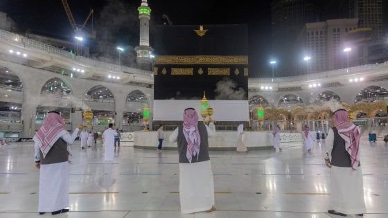 Arabia Saudita, al via il pellegrinaggio sacro in modalità Covid