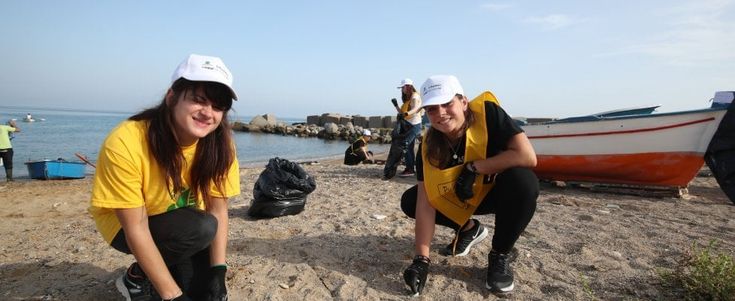 #oggiraccolgoio: in cento alla Bandita per salvare la spiaggia di Palermo da rifiuti e plastica