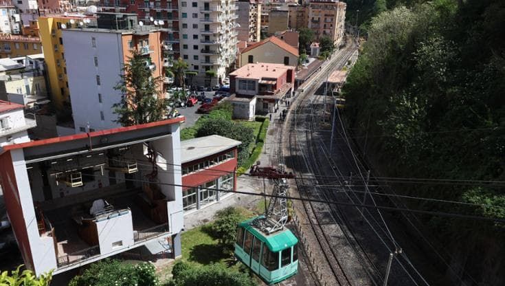 Interventi su cabina, freni e funi tutti gli inconvenienti dell’impianto della funivia del Faito