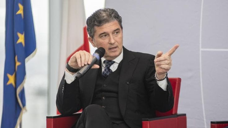 Inchiesta dossier, Pazzali a un passo dalle dimissioni da Fiera Milano. E i pm chiedono di arrestarlo